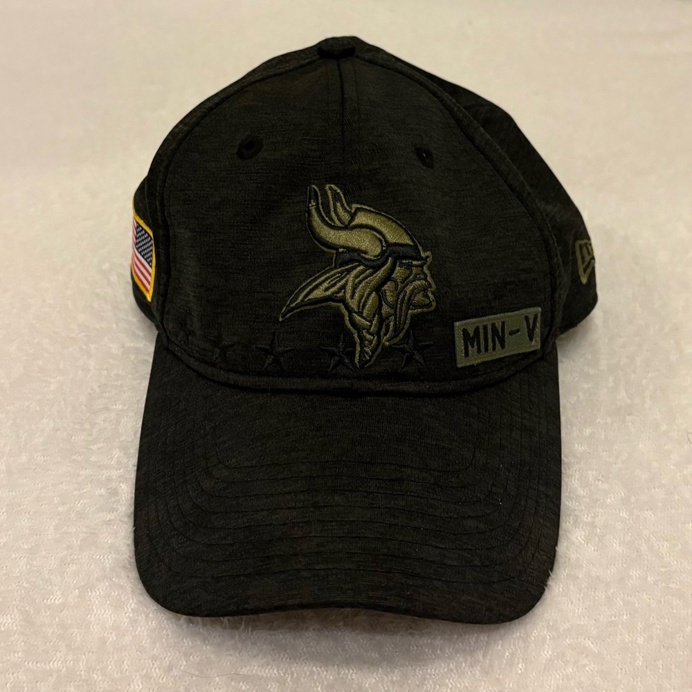 Brand New Without Tags New Era Salute to Service Minnesota Vikings Hat